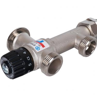 Насосно-смесительный узел с термостатическим клапаном 20-43°C и жидкокристаллическим термометром, без насоса Stout SDG-0120-005000